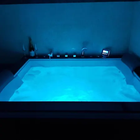 Mega Mall Monza Super Appartamento Bucarest